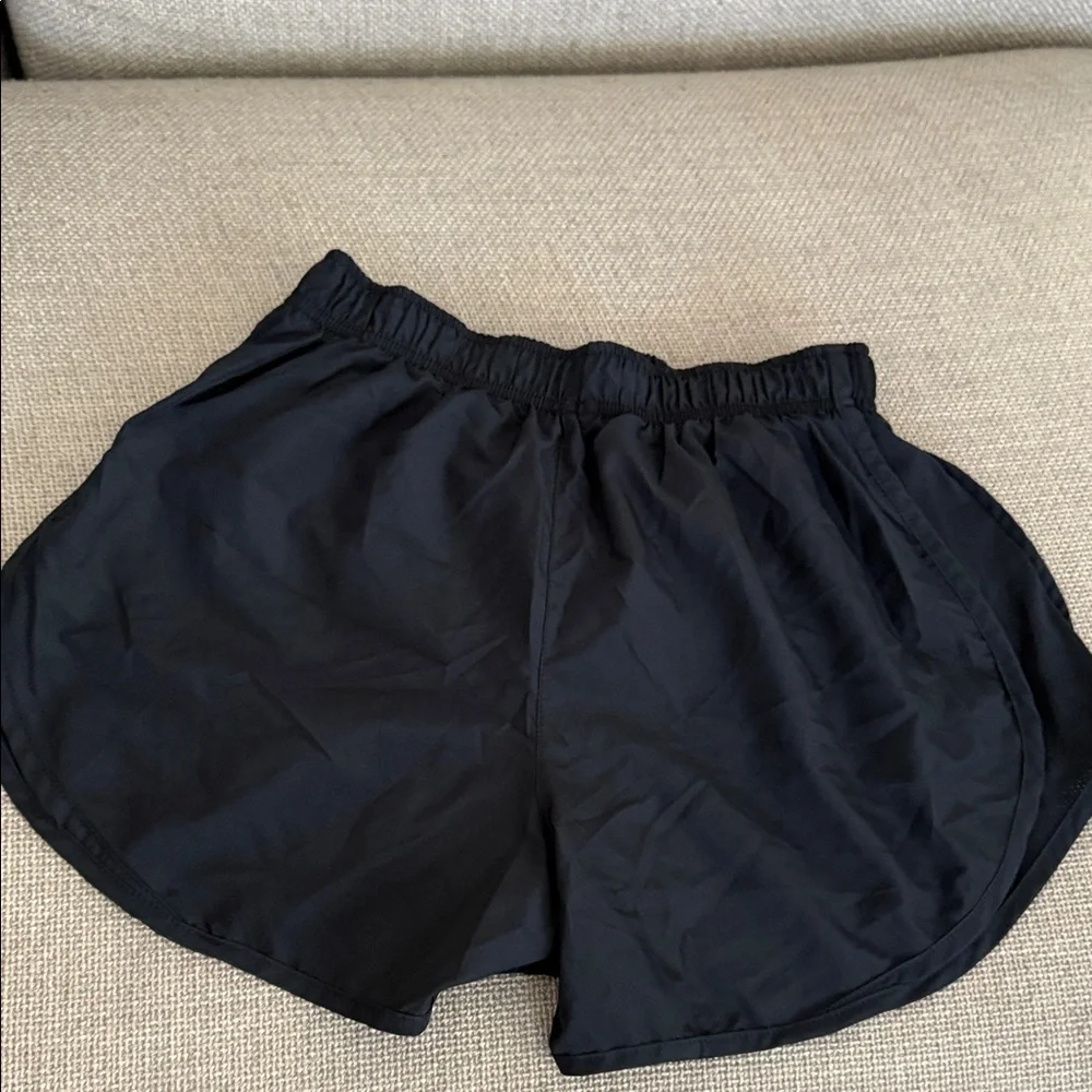 Nike women black